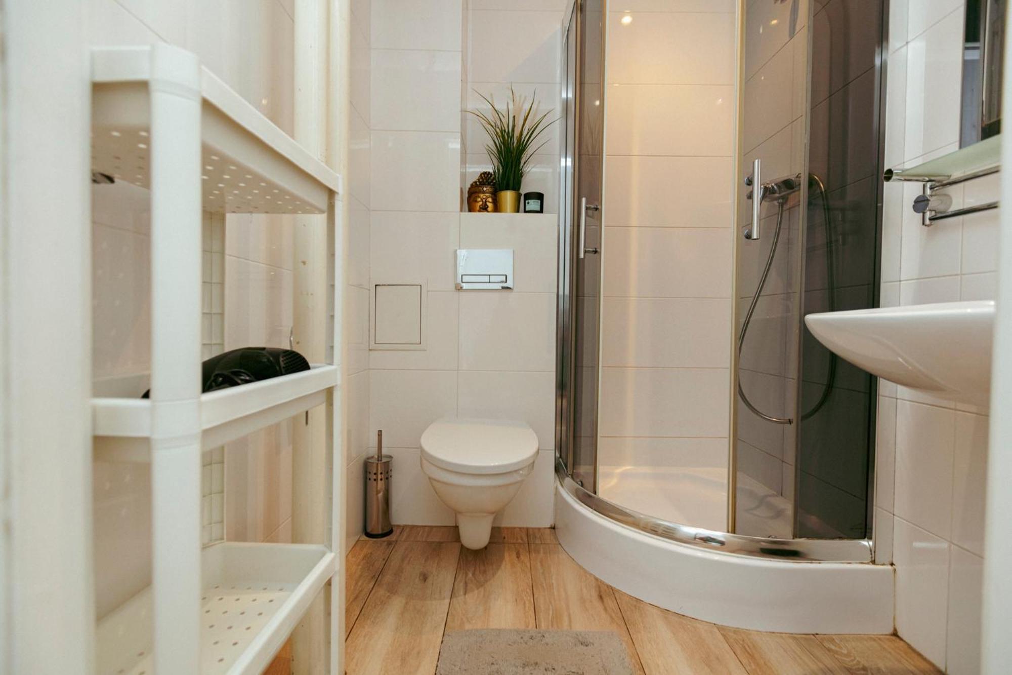 Plac Konstytucji 6 Grey - Bezplatny Garaz Podziemny - Free Parking - Apartament Dla 4 Osob วอร์ซอ ภายนอก รูปภาพ