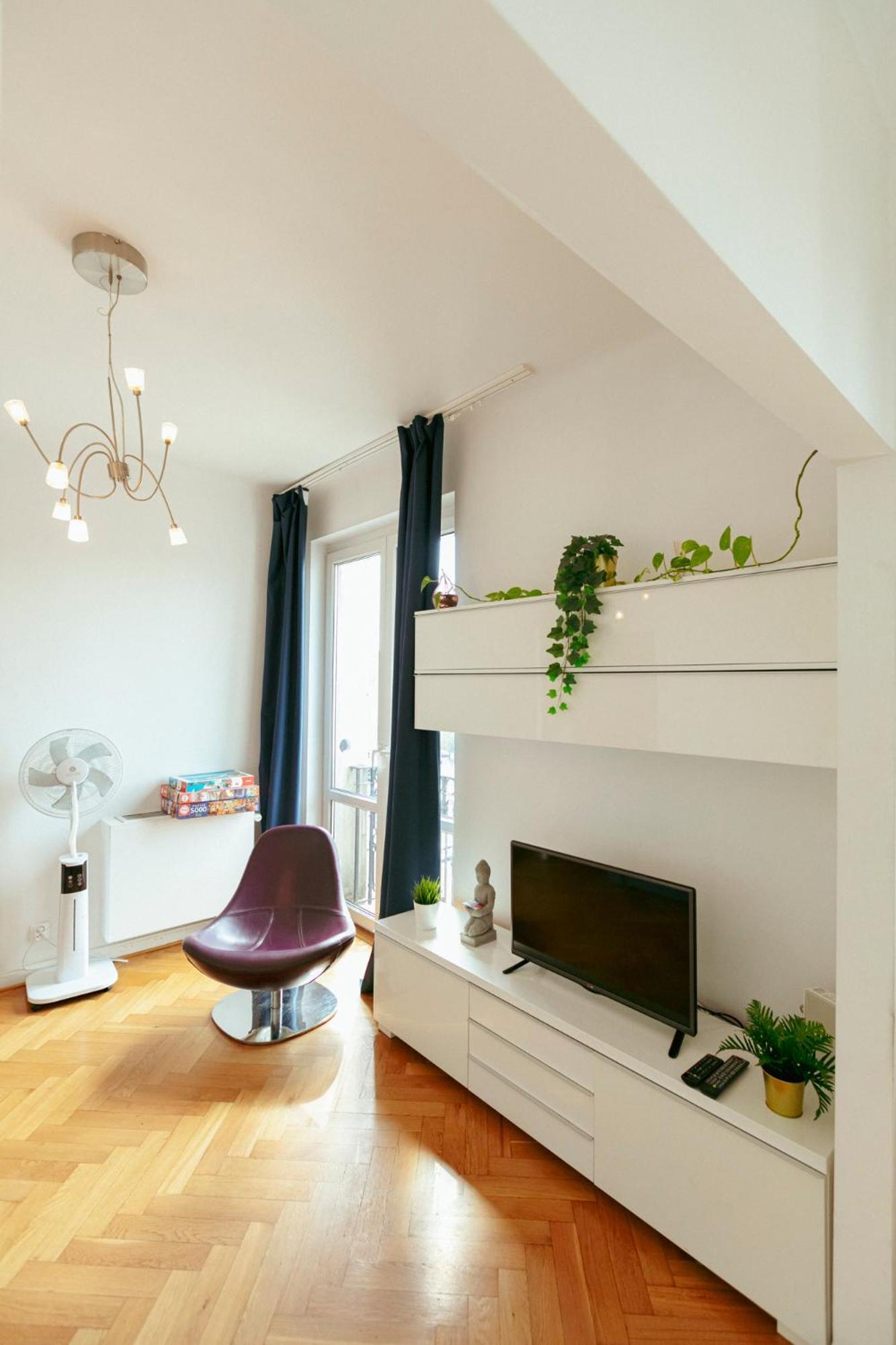 Plac Konstytucji 6 Grey - Bezplatny Garaz Podziemny - Free Parking - Apartament Dla 4 Osob วอร์ซอ ภายนอก รูปภาพ